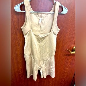 TC Fine Intimates 4041 Long Leg Torsette 2X Nude Beige Shape Wear NWOT